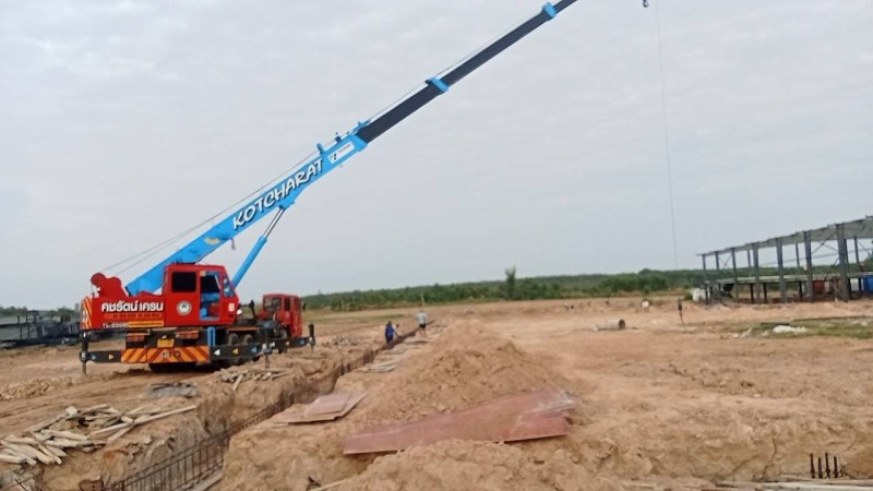 รถเครนให้เช่านิคมเหมราชตะวันออก