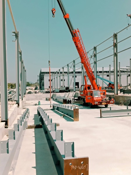 รถเครนให้เช่านิคมโรจนะ ระยอง